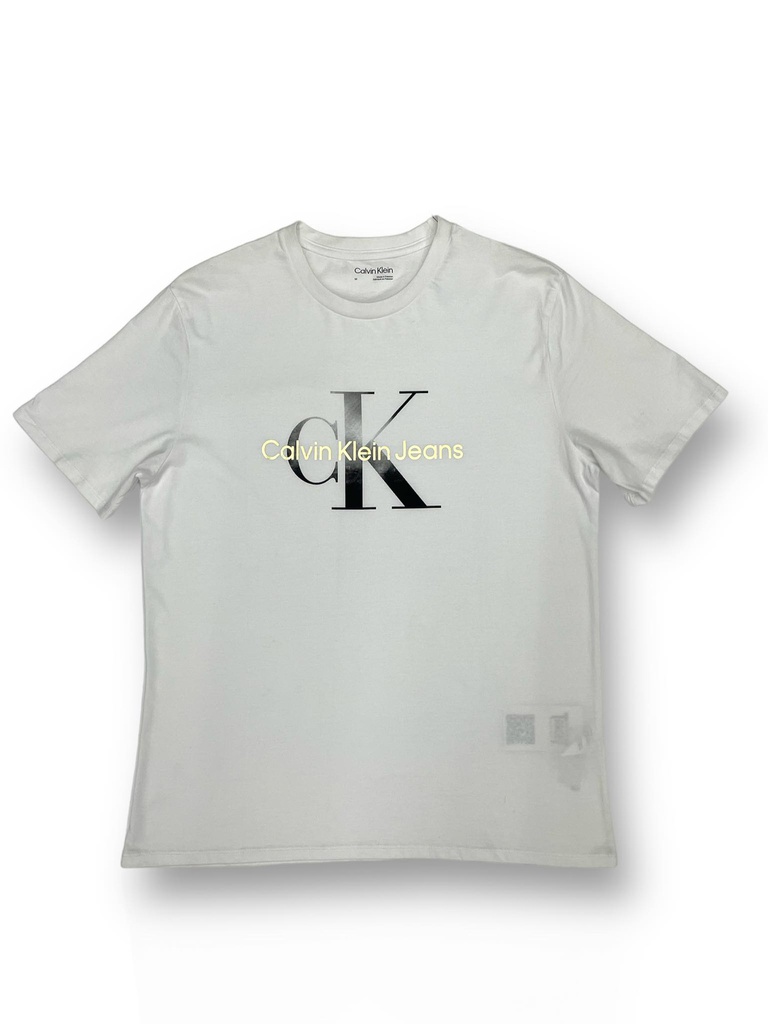 200006 calvin klein T-shirt Size M